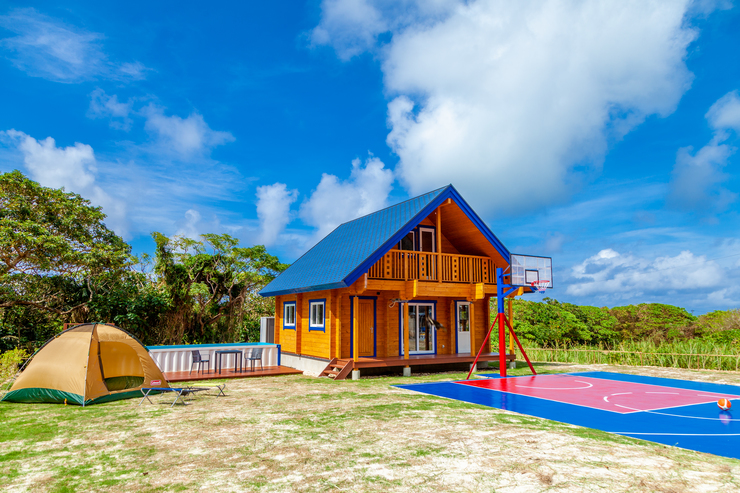 プール・バスケ・BBQ・キャンプが楽しめるログハウス！
