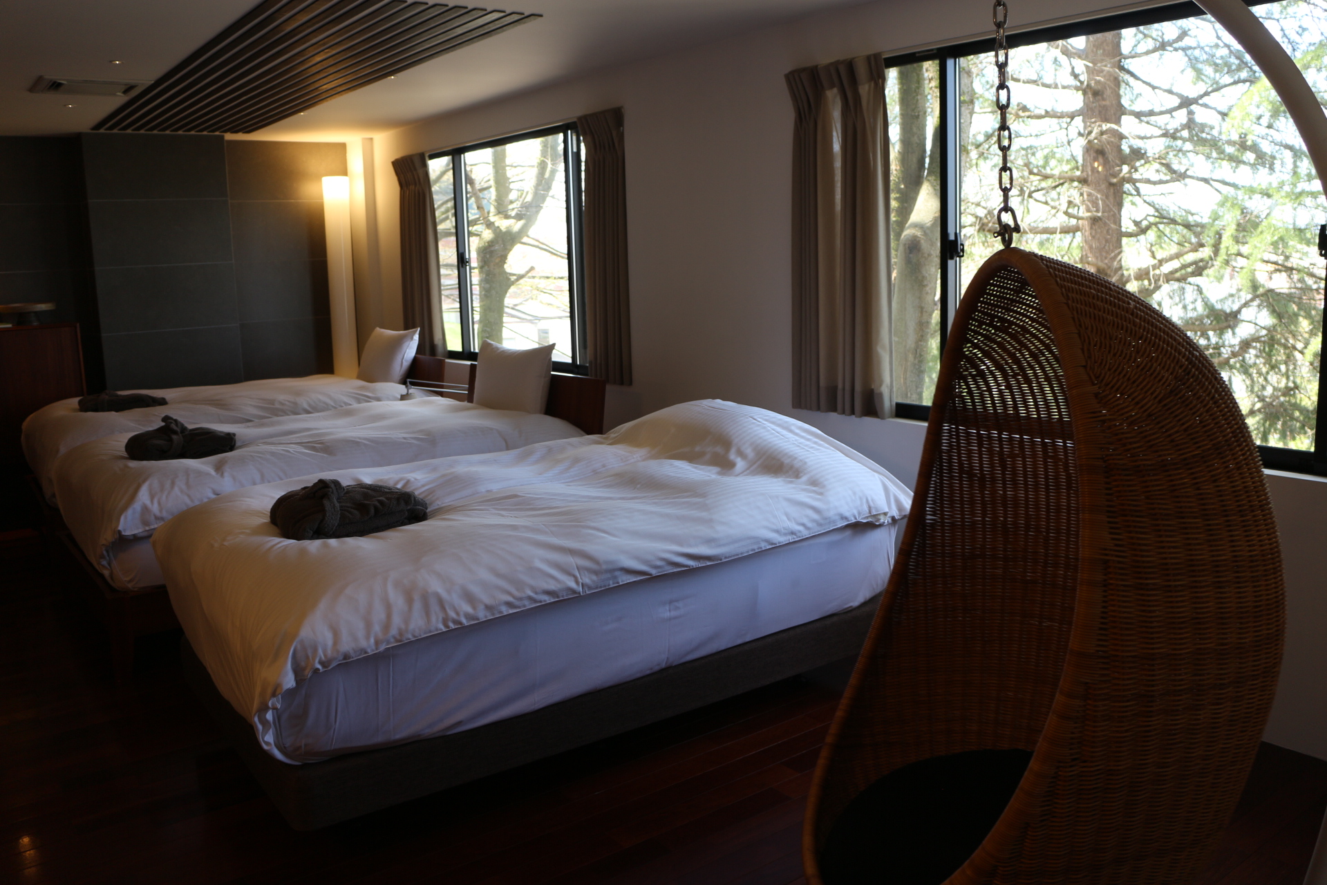 Premium Living Room　ベッド３台仕様