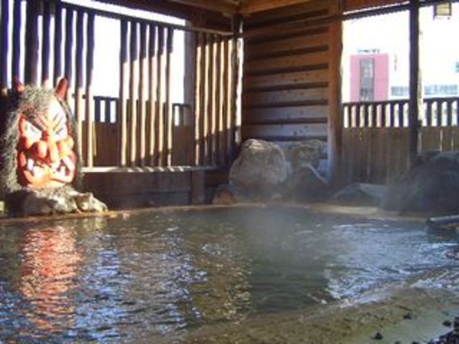 日のあたる露天