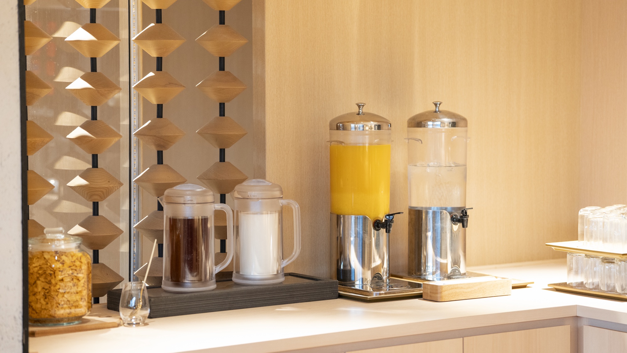 朝食ドリンクコーナー