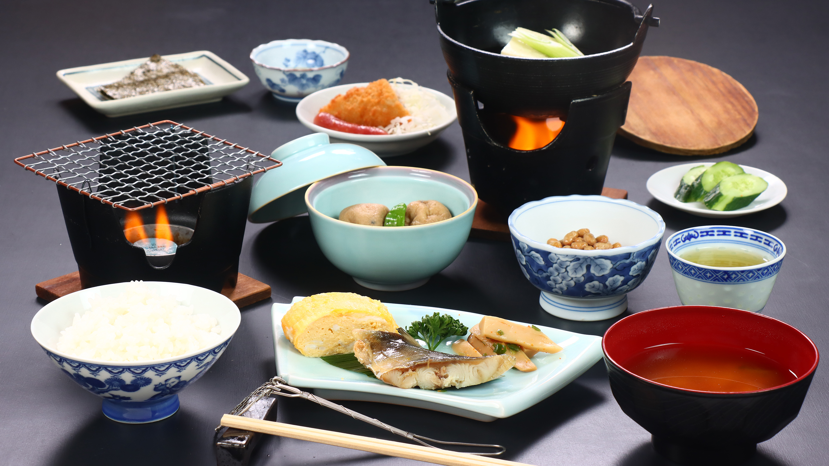 【和朝食】朝食のメニューは和食・洋食のいずれかおまかせとなります。