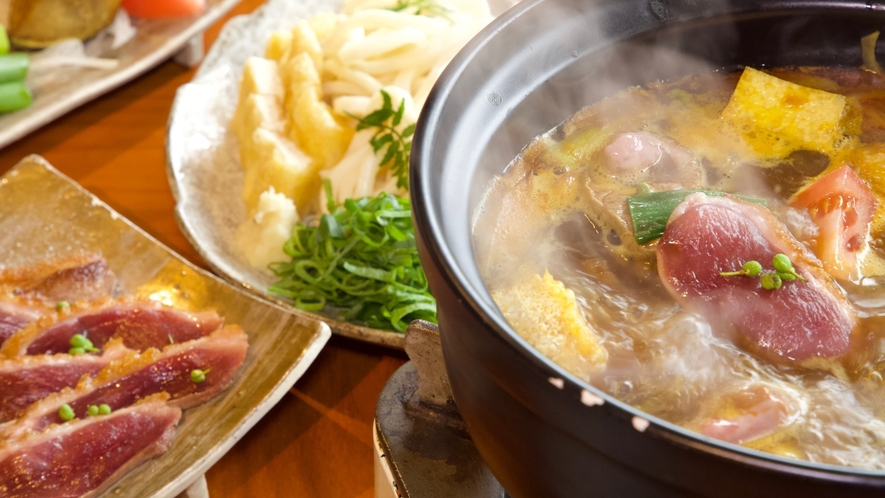 スパイスの香りが食欲をそそる「京都鴨カレー南蛮鍋」