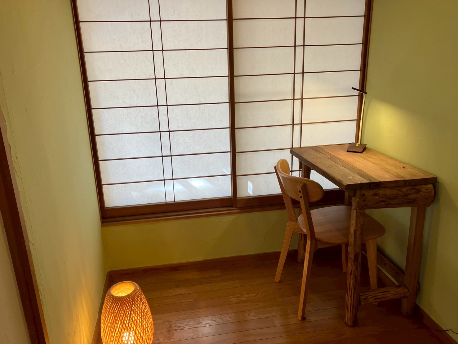 ★和室（１～３名）のデスク。