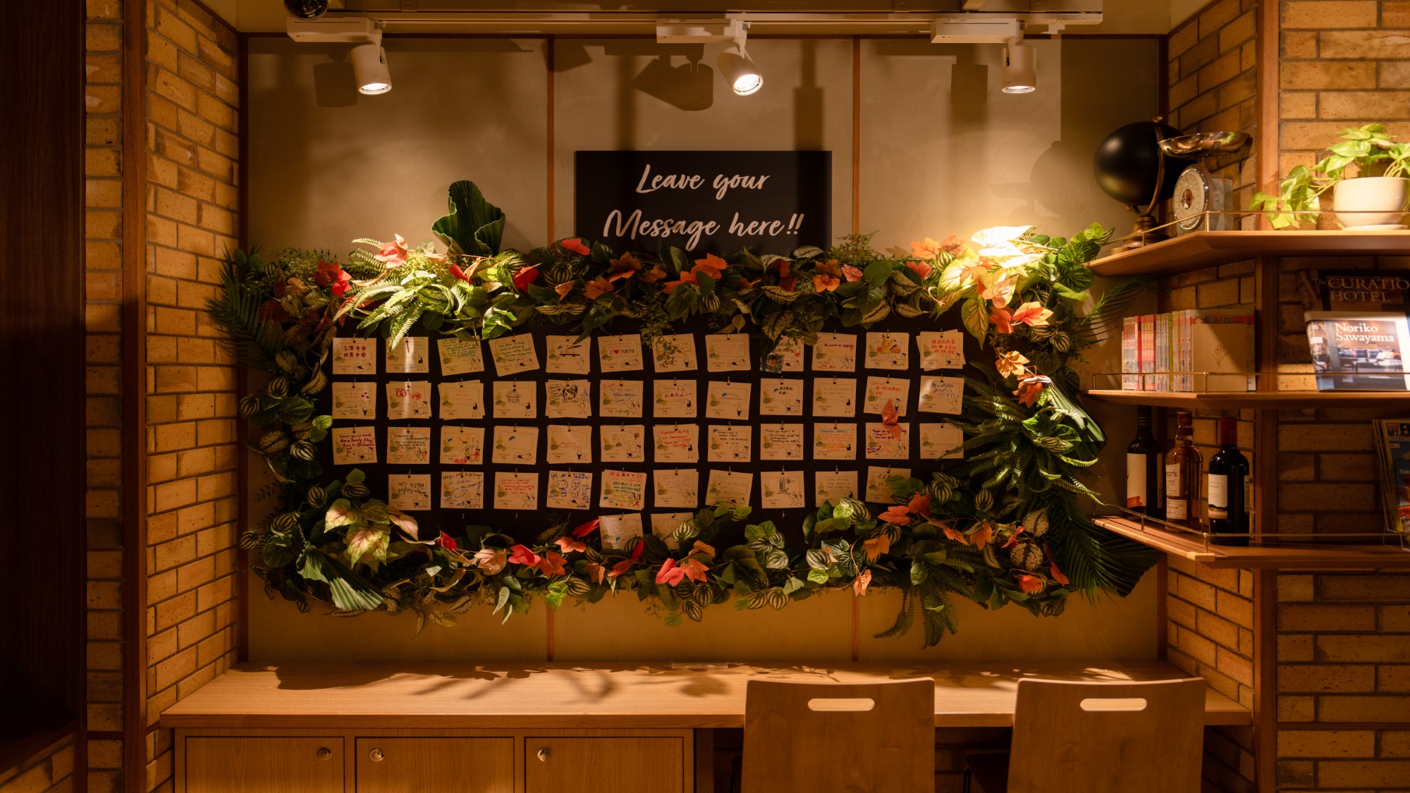 ■リビングロビー■豊富なドリンクとマフィンサービスあり