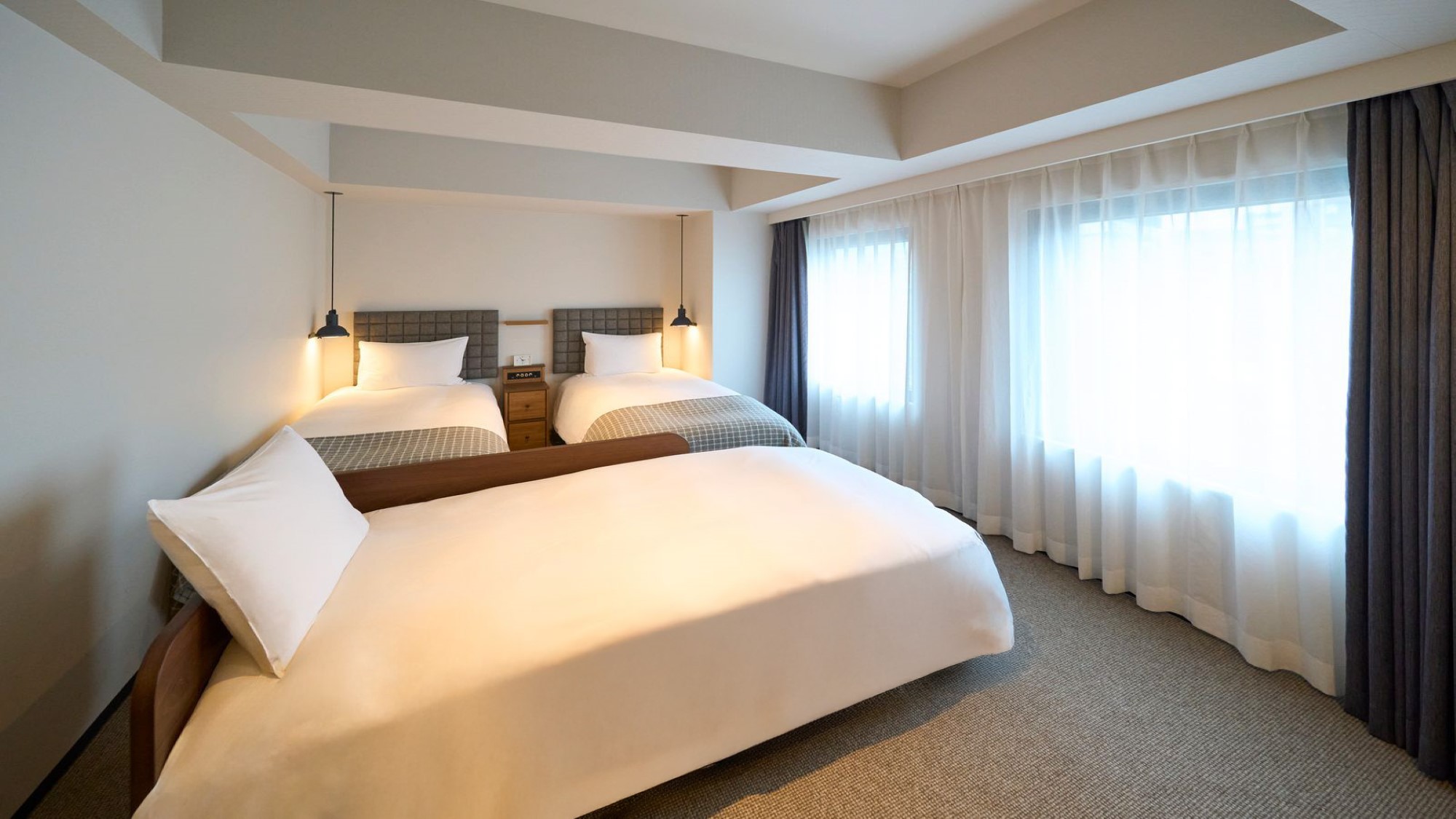 ■トリプル■22㎡・100㎝ベッド&times;2台＋ソファベッド