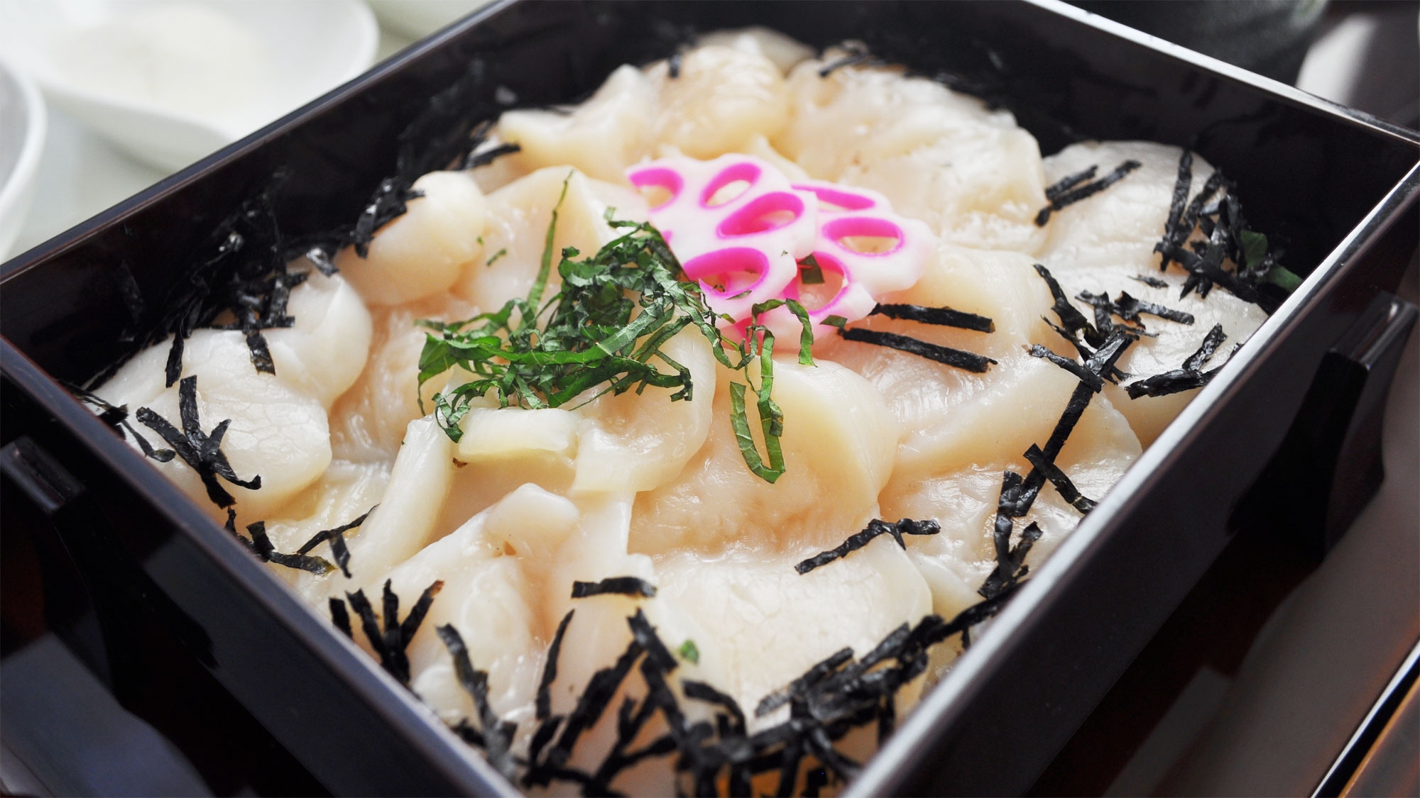 【朝食】北海道産のホタテを使用した特選ホタテ重