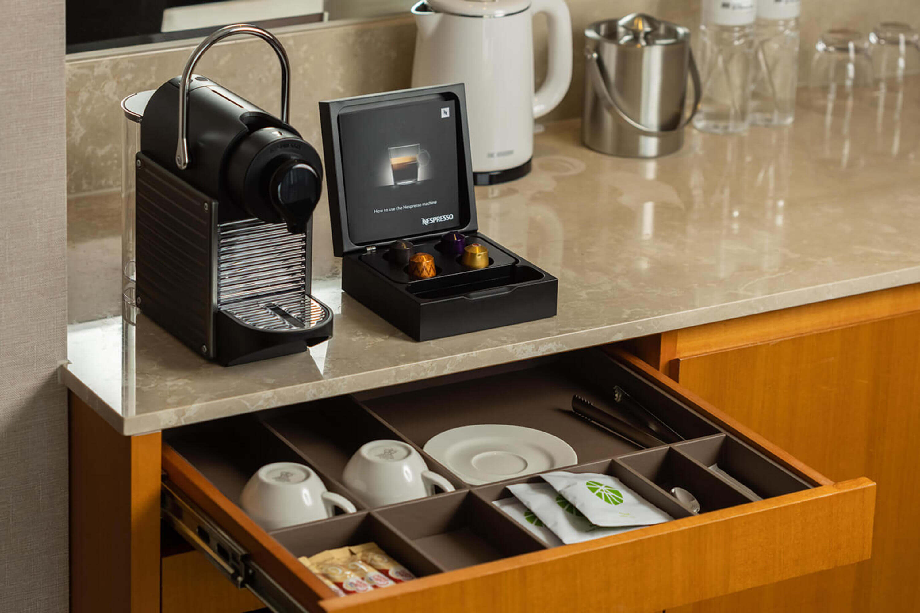 カプセル式コーヒーメーカー（エグゼクティブ）