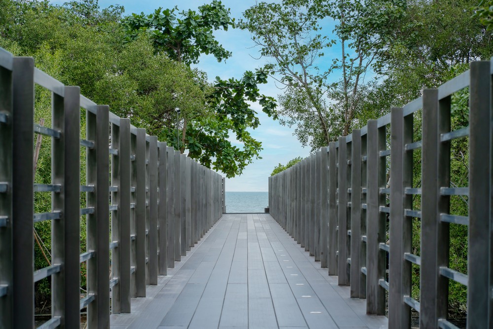 ホテルエルア内の橋