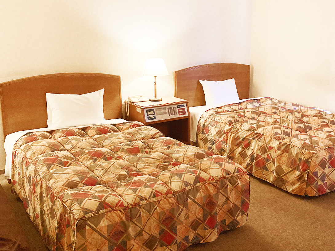 ツインルーム・・・２台（１２０cm）＊写真と異なる場合がございます。