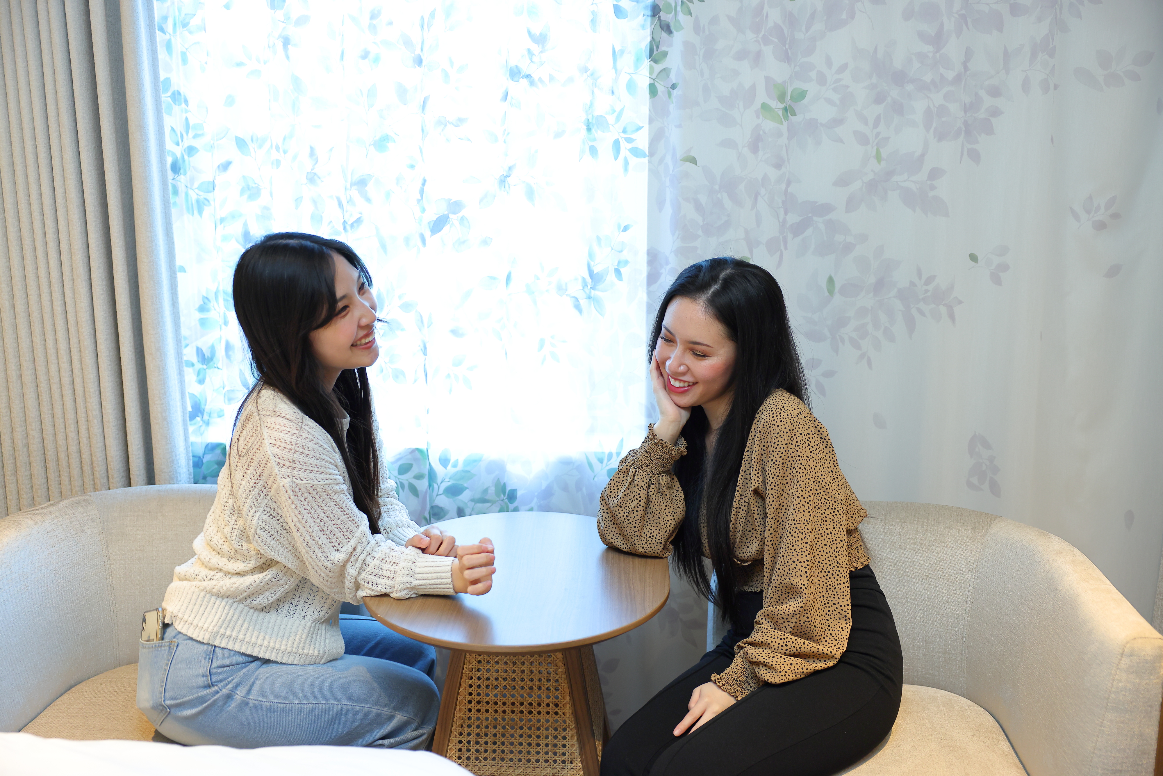 ツイン/コーナツイン　各お部屋にソファがありのんびりとお過ごしいただけます♪