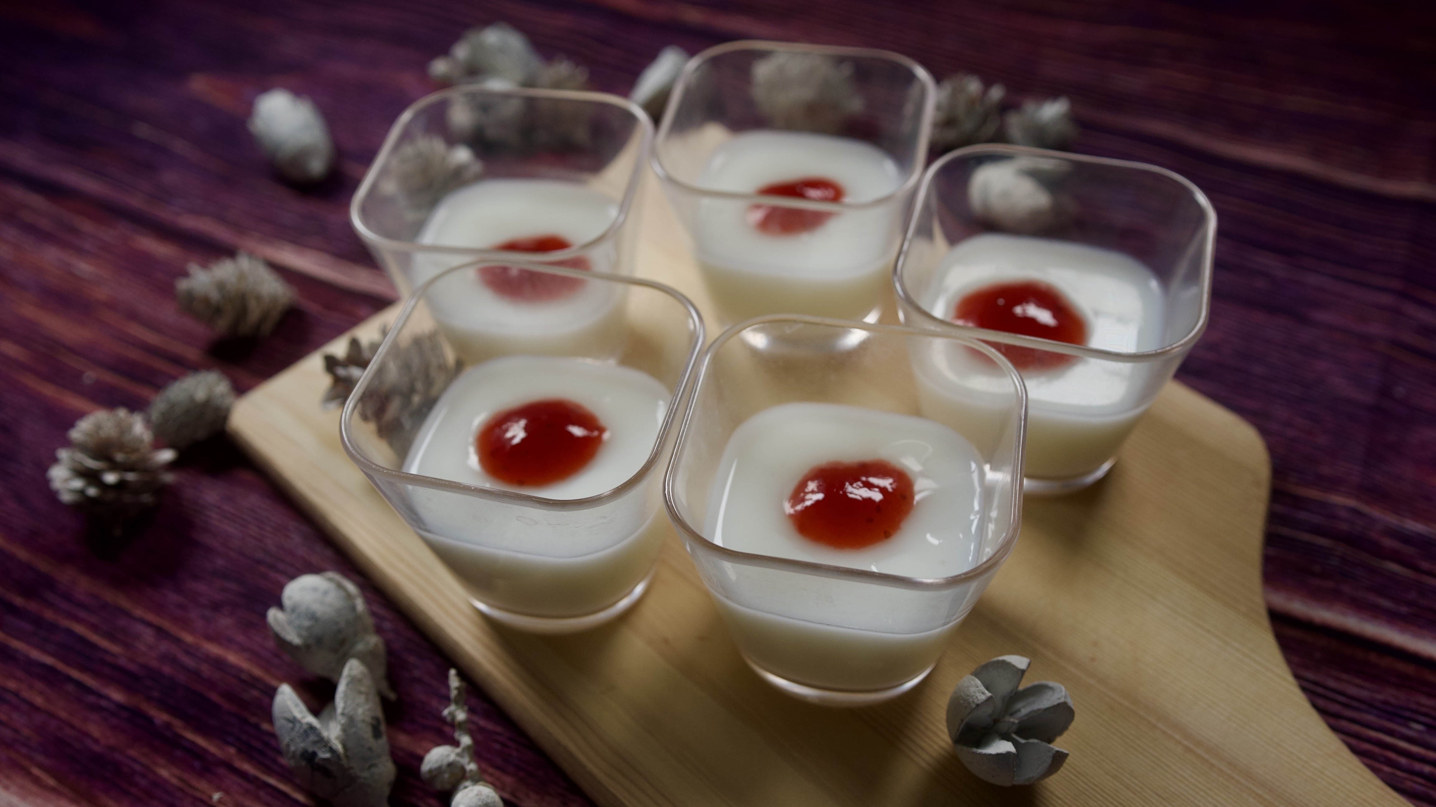 2026年冬　杏仁豆腐いちご