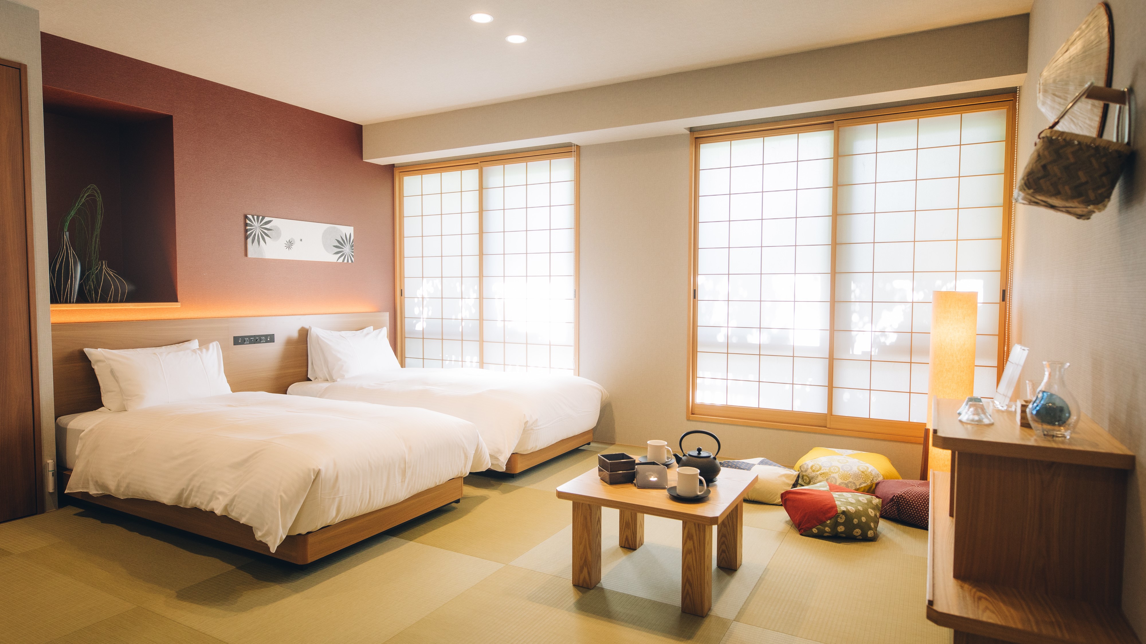 広々とした和室。お布団を敷けるので小さなお子様連れでも安心