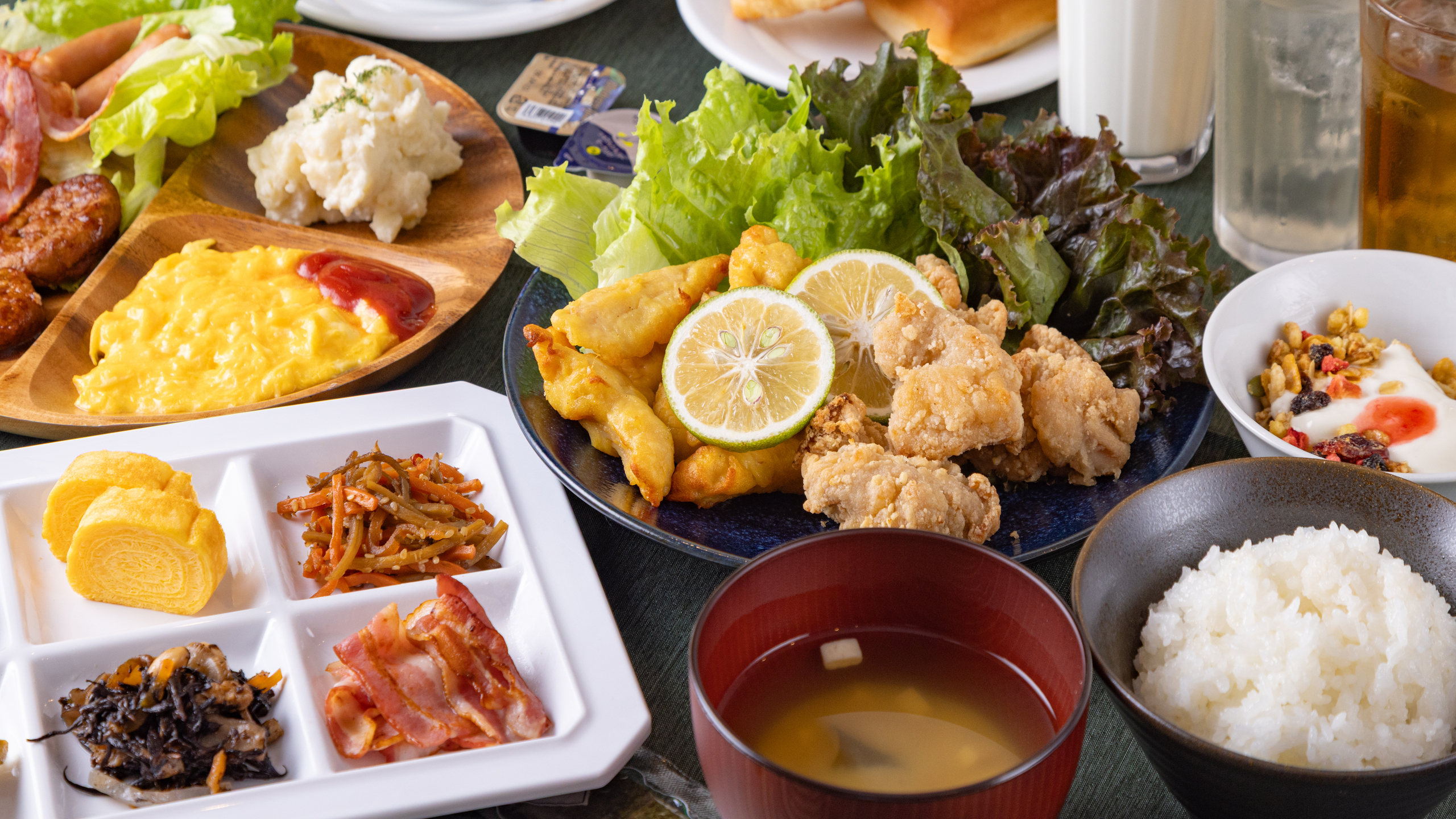 朝食ビュッフェ（一例）