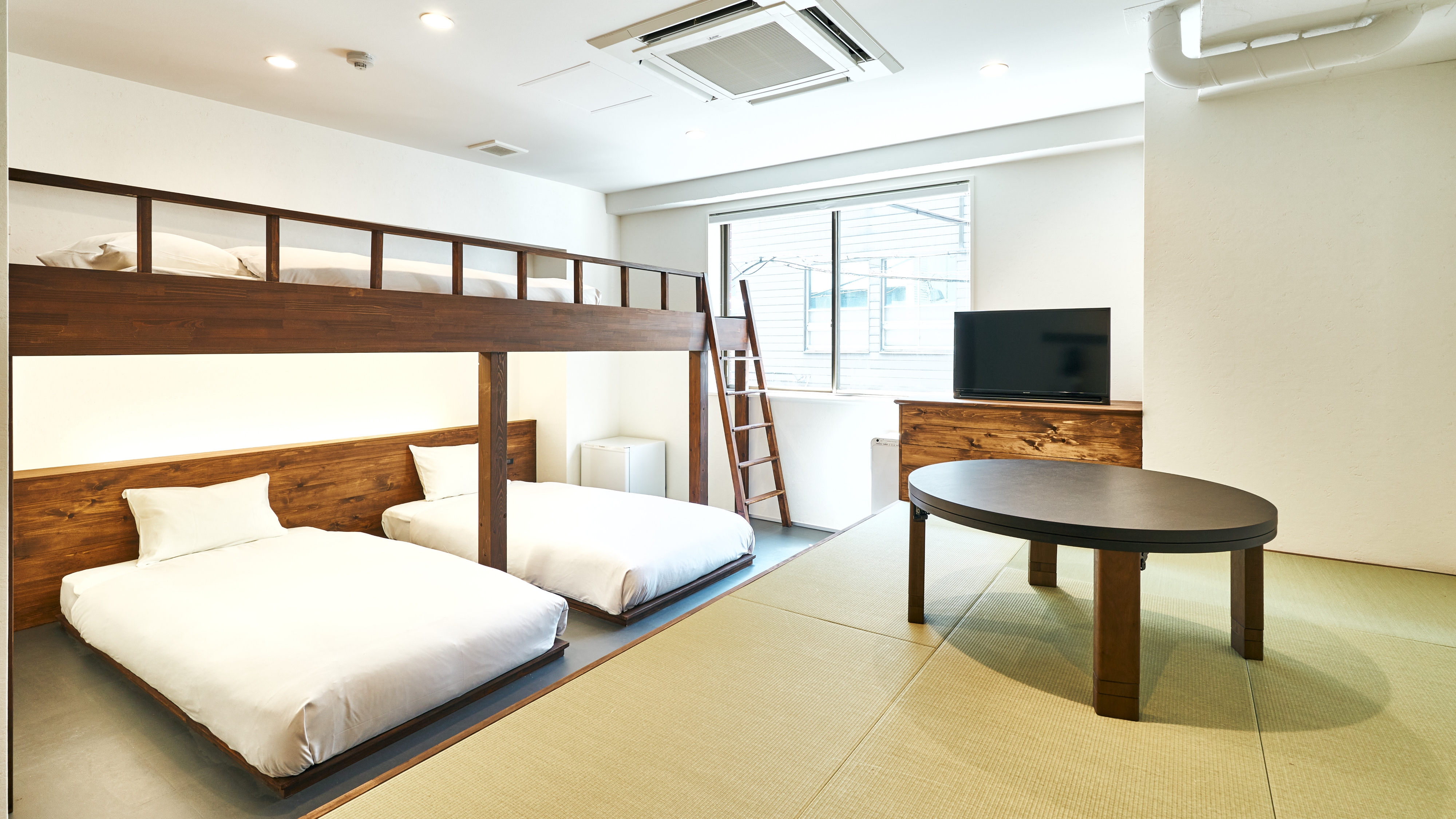 ファミリールーム（6名）