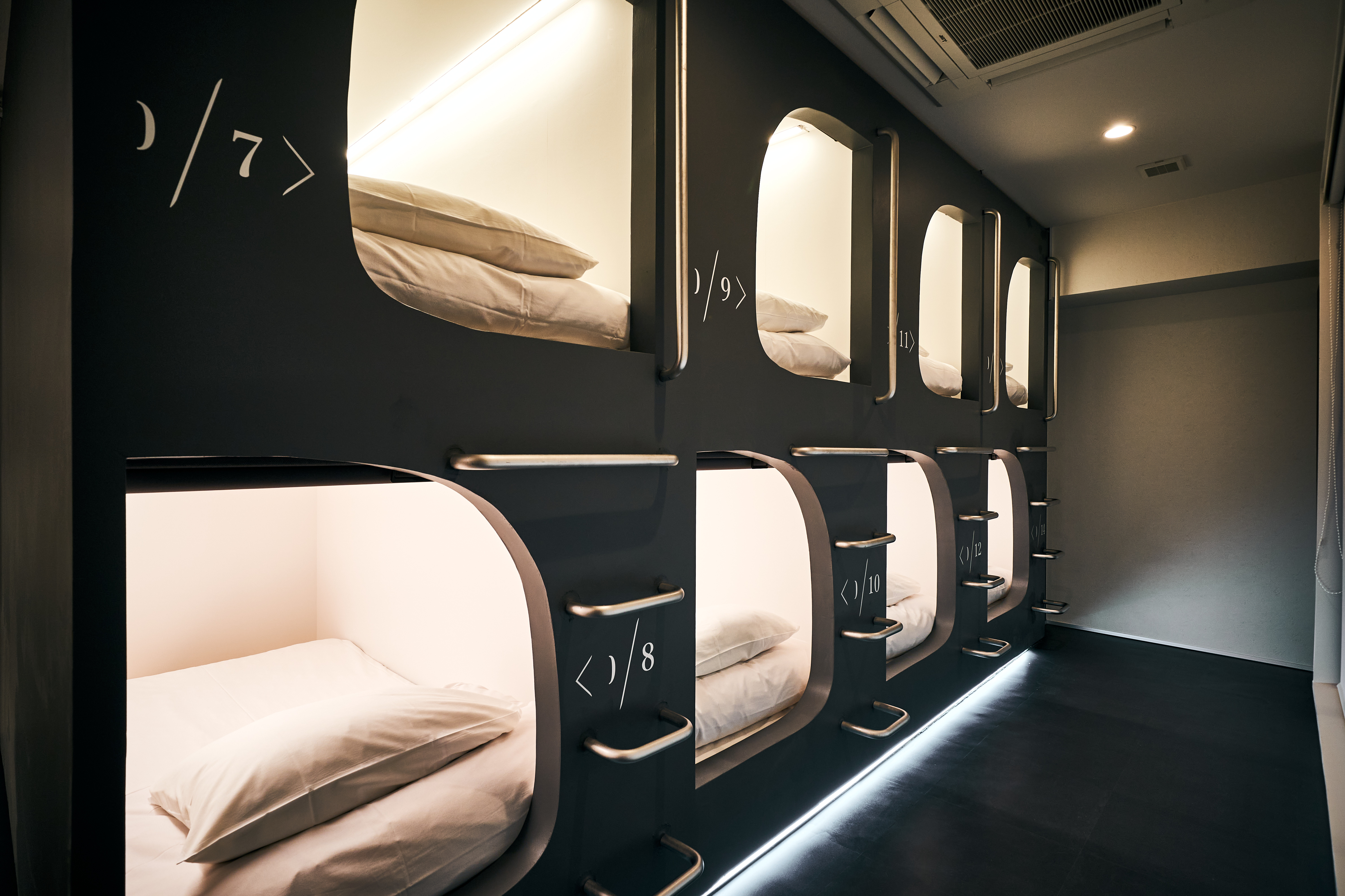 ミックスドミトリールーム（14名）