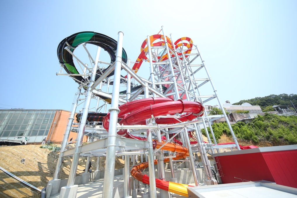 【山遊び＆水遊び】心臓バクバク迫力満点♪スライダー4種1日乗り放題券付きプラン！