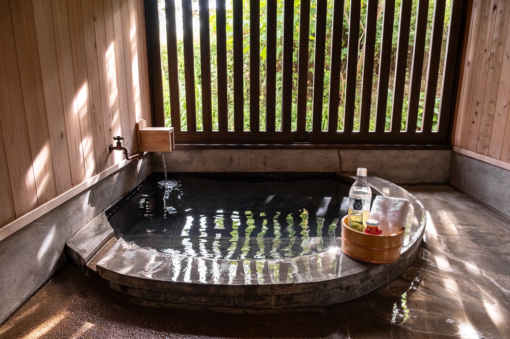 客室専用　源泉かけ流し風呂
