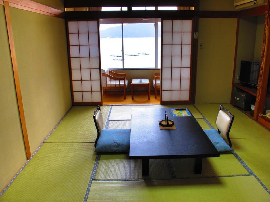 伊勢志摩の美しい海を一望・和室１０畳