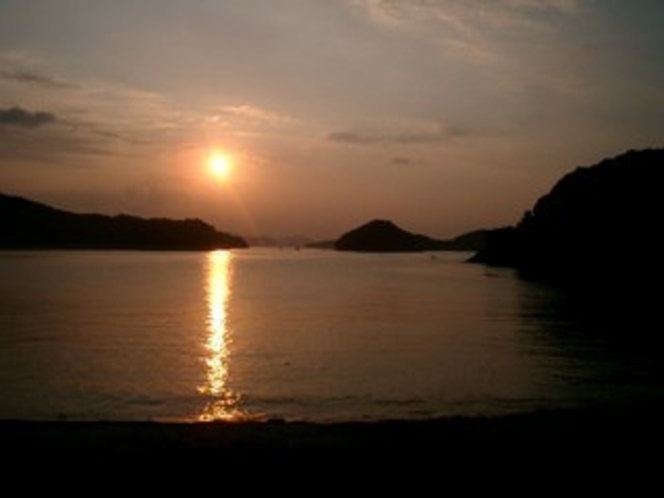 島の夕日2