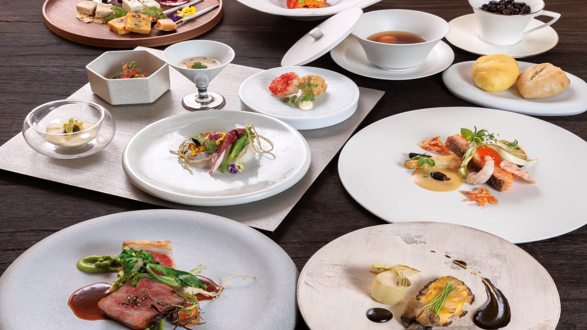 ”旬の厳選食材”『アップグレード会席フレンチのフルコース』＜ご夕食時間：17:30〜19:15＞