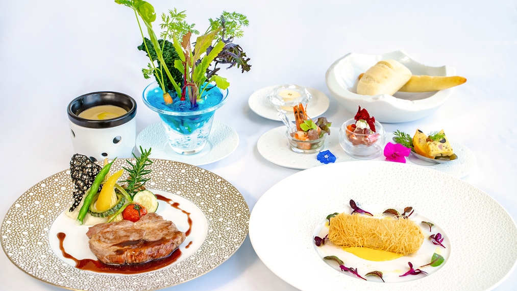【正規料金】夕食時ドリンク特典あり！ブルーオーシャンでのラグジュアリーステイ　夕朝食付き
