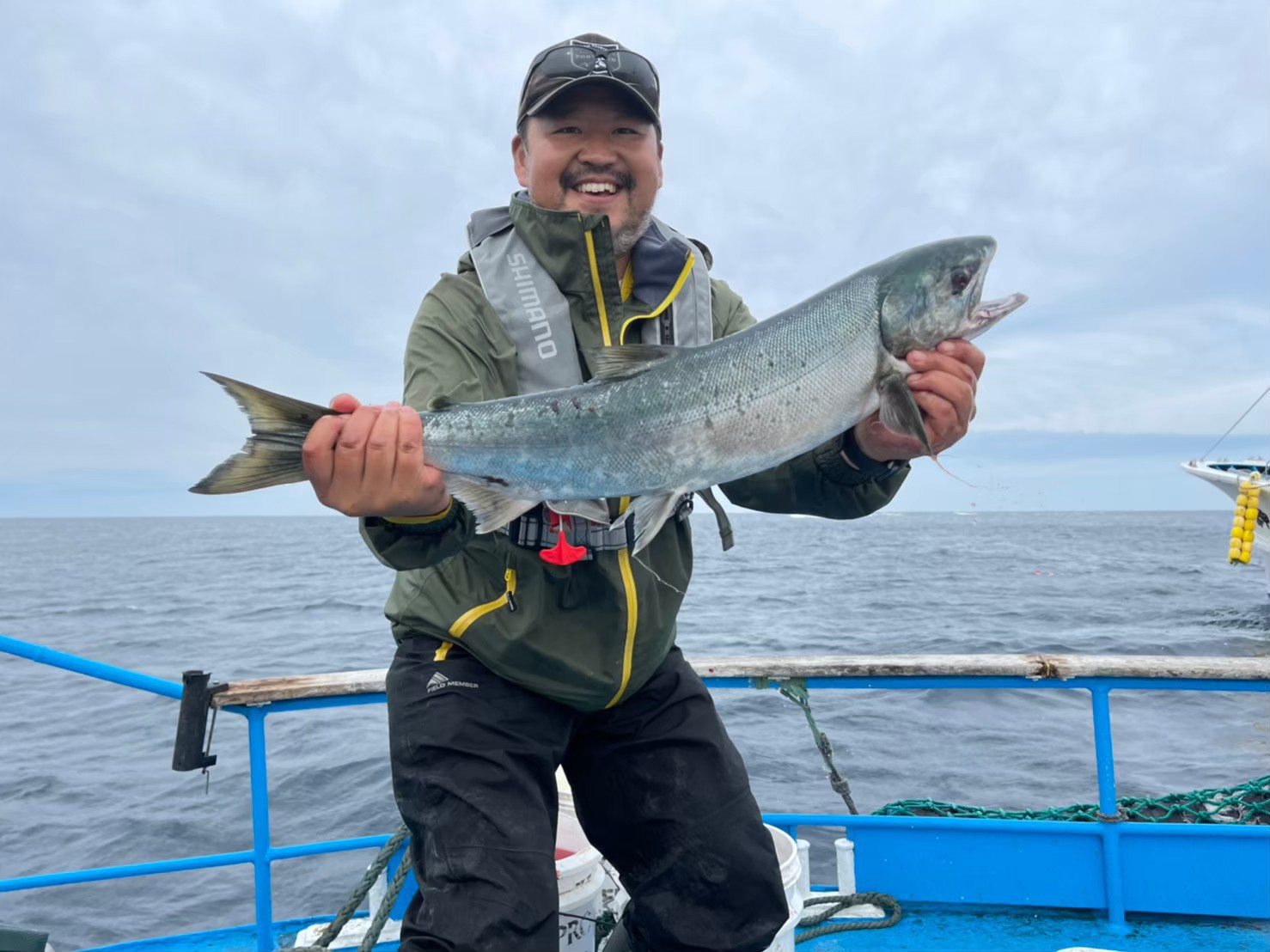 【数量限定・秋の味覚】オーナー自ら釣りあげた鮭を召し上がれ◇知床で釣った秋鮭で知床（石狩）鍋プラン♪