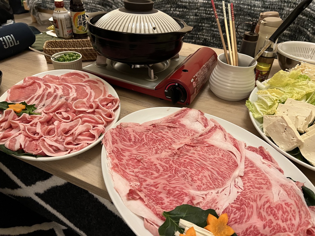 【グランピングdeお鍋を召し上がれ】贅沢に食べ比べ♪◇ふらの和牛とかみふらのポークWしゃぶしゃぶ！！