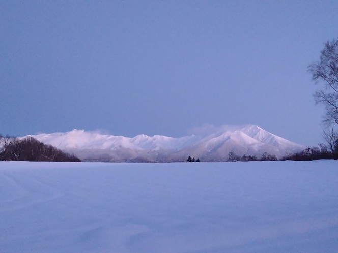 十勝岳の眺望　冬