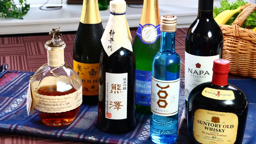 信州産も含めバリエーション豊かにお酒を揃えています。