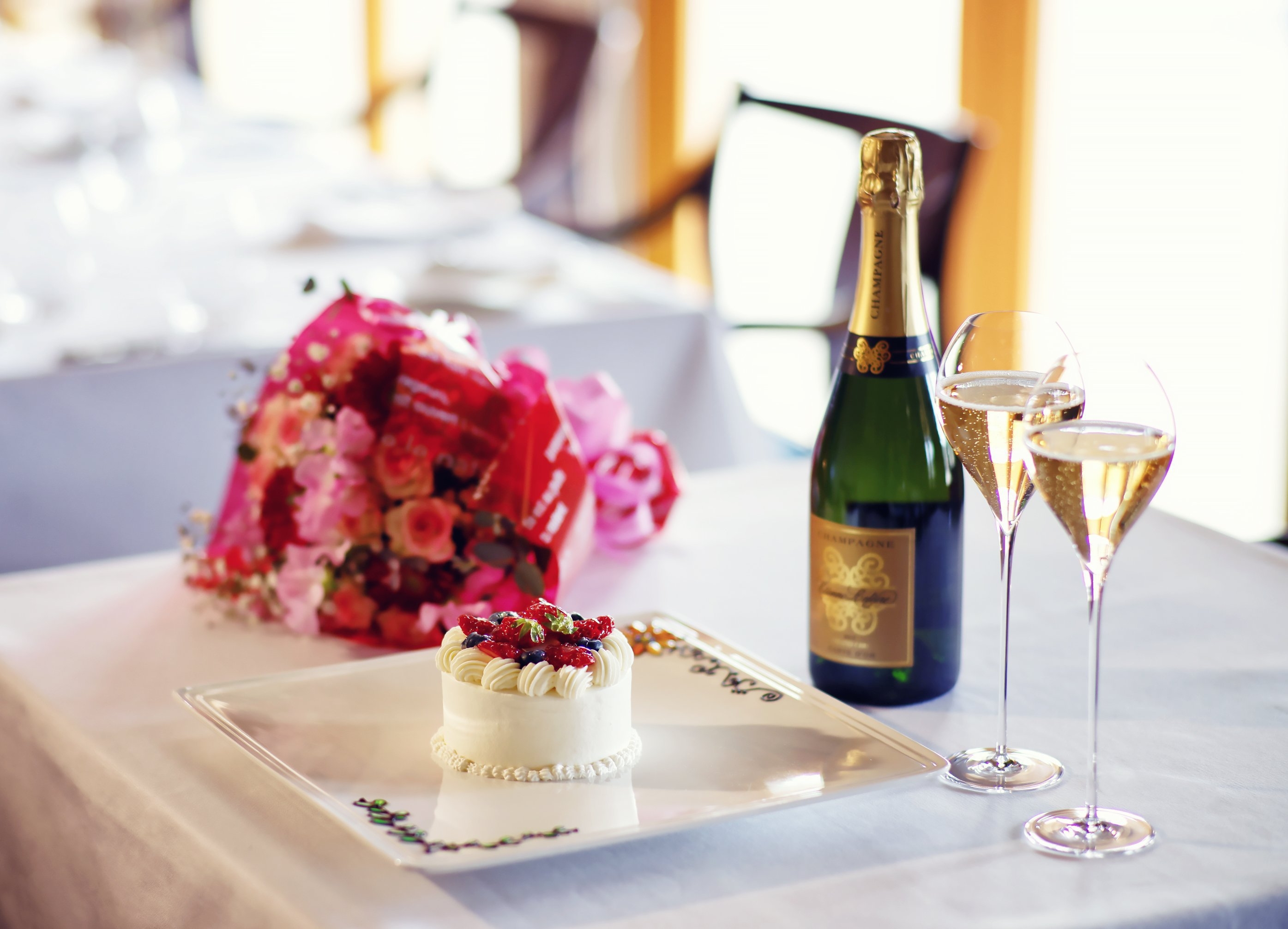 【アニバーサリー｜夕朝食付き】特別な日をお祝いするためのプラン/オールインクルーシブ