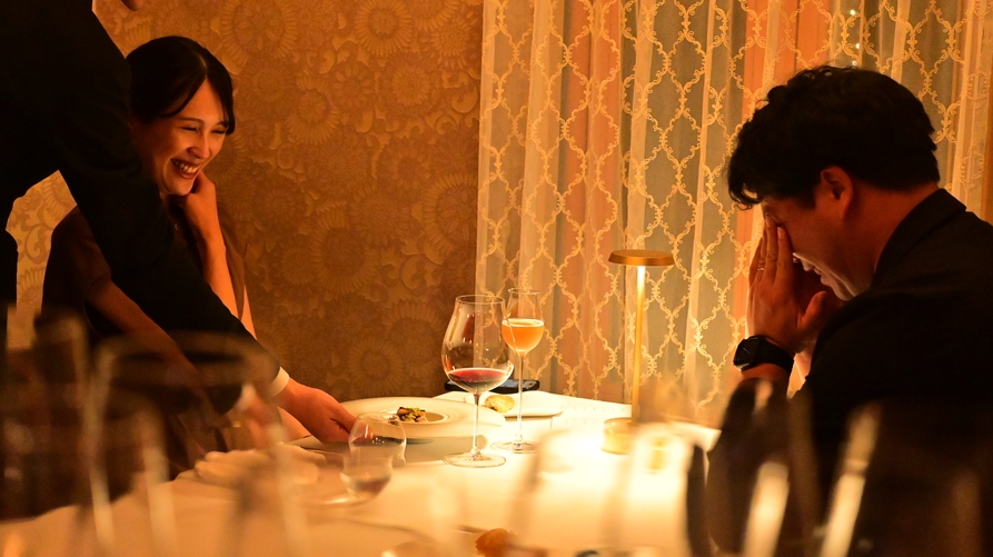 【プロポーズ｜夕朝食付き】ダズンローズでプロポーズを/オールインクルーシブ