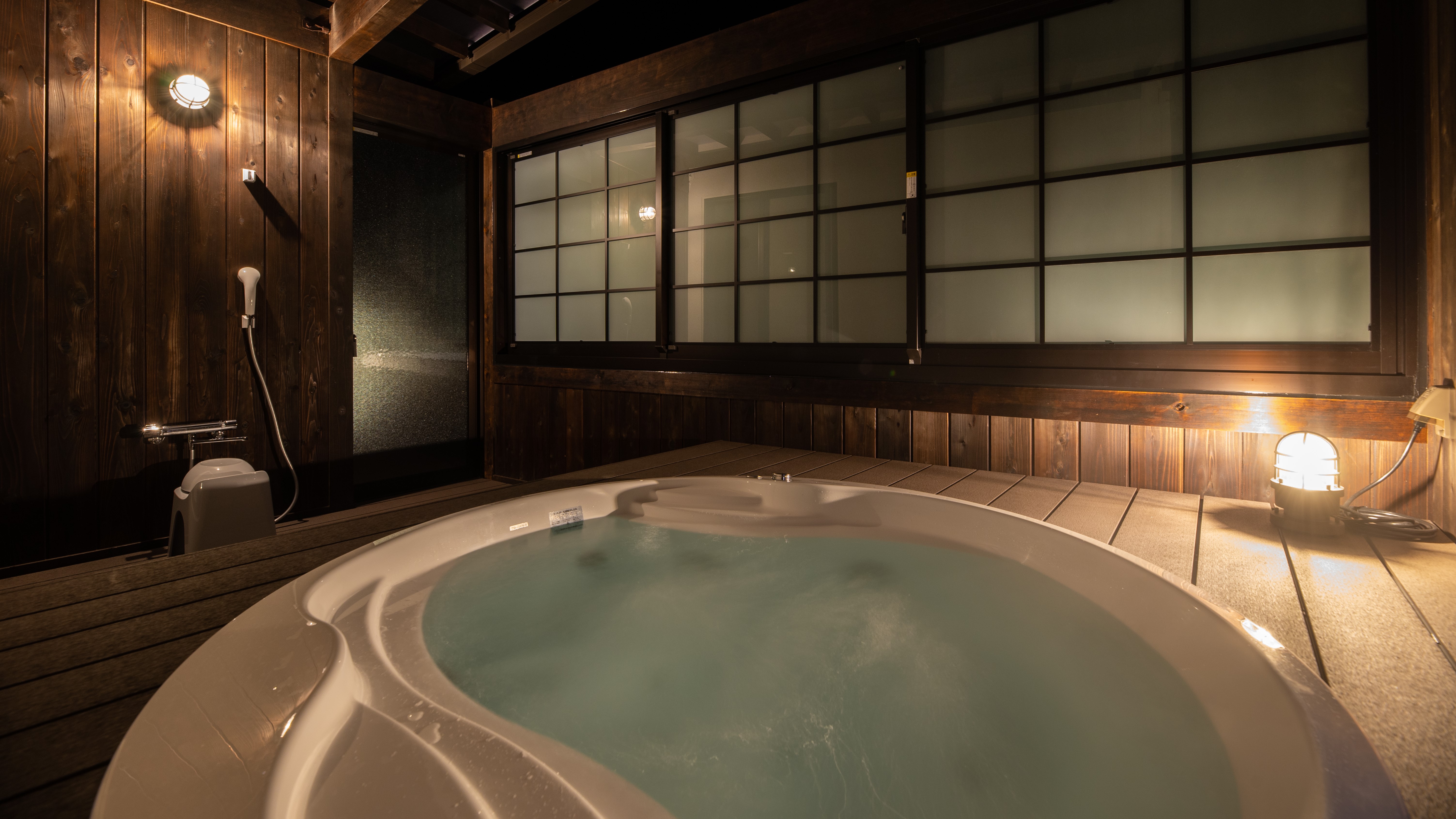 【1階】露天風呂ジャグジー