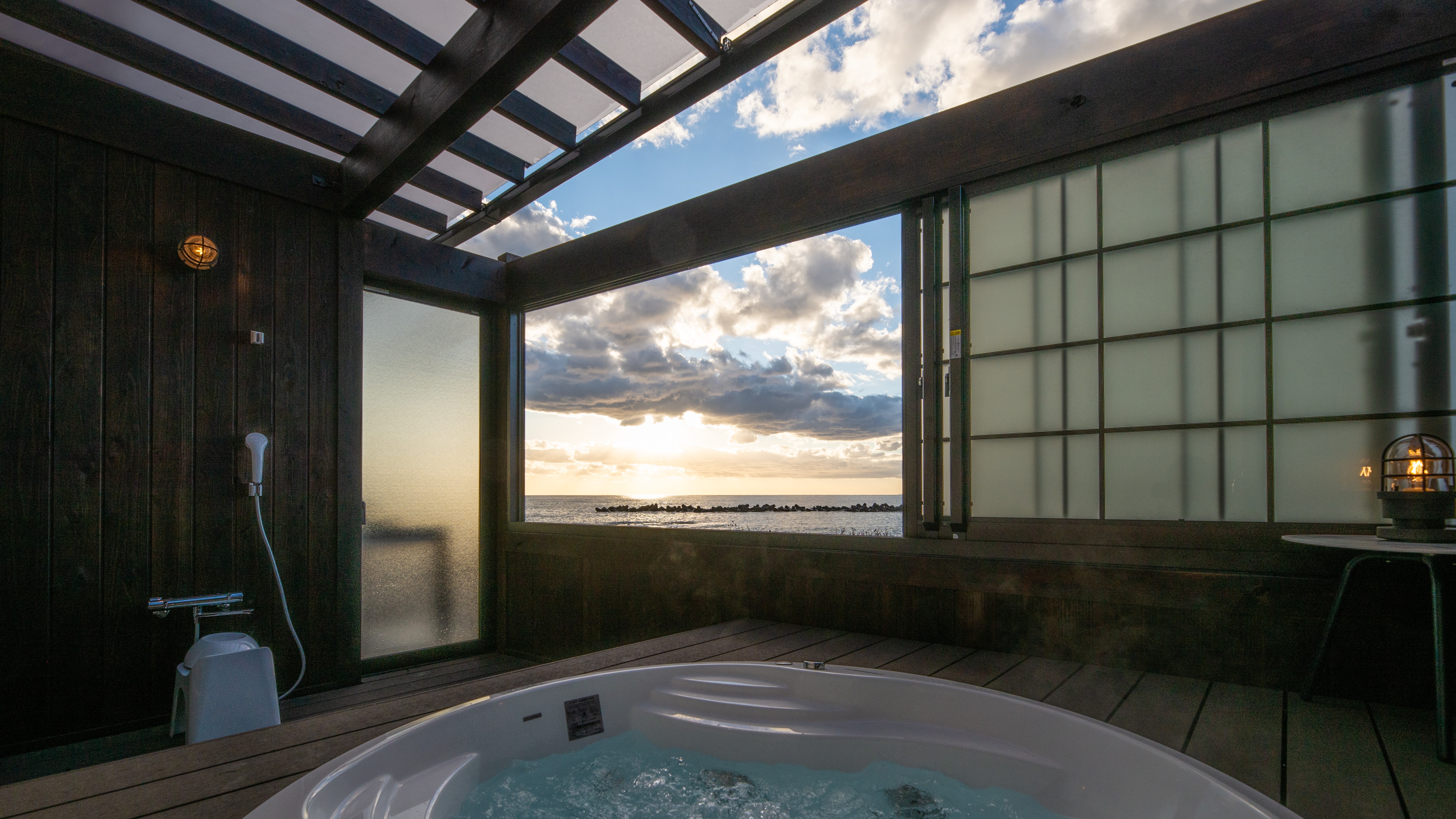 【1階】露天風呂ジャグジー