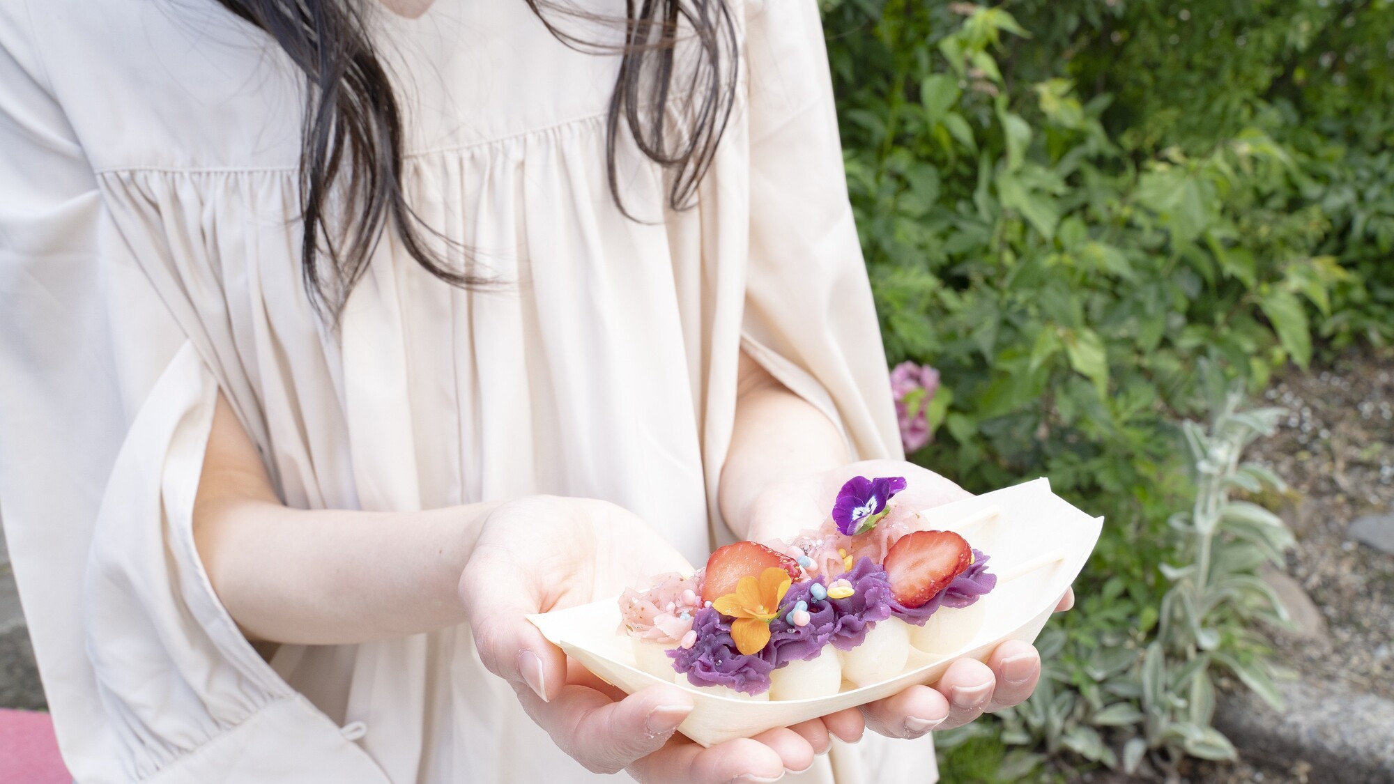 お花畑をイメージしたオリジナルスイーツです。