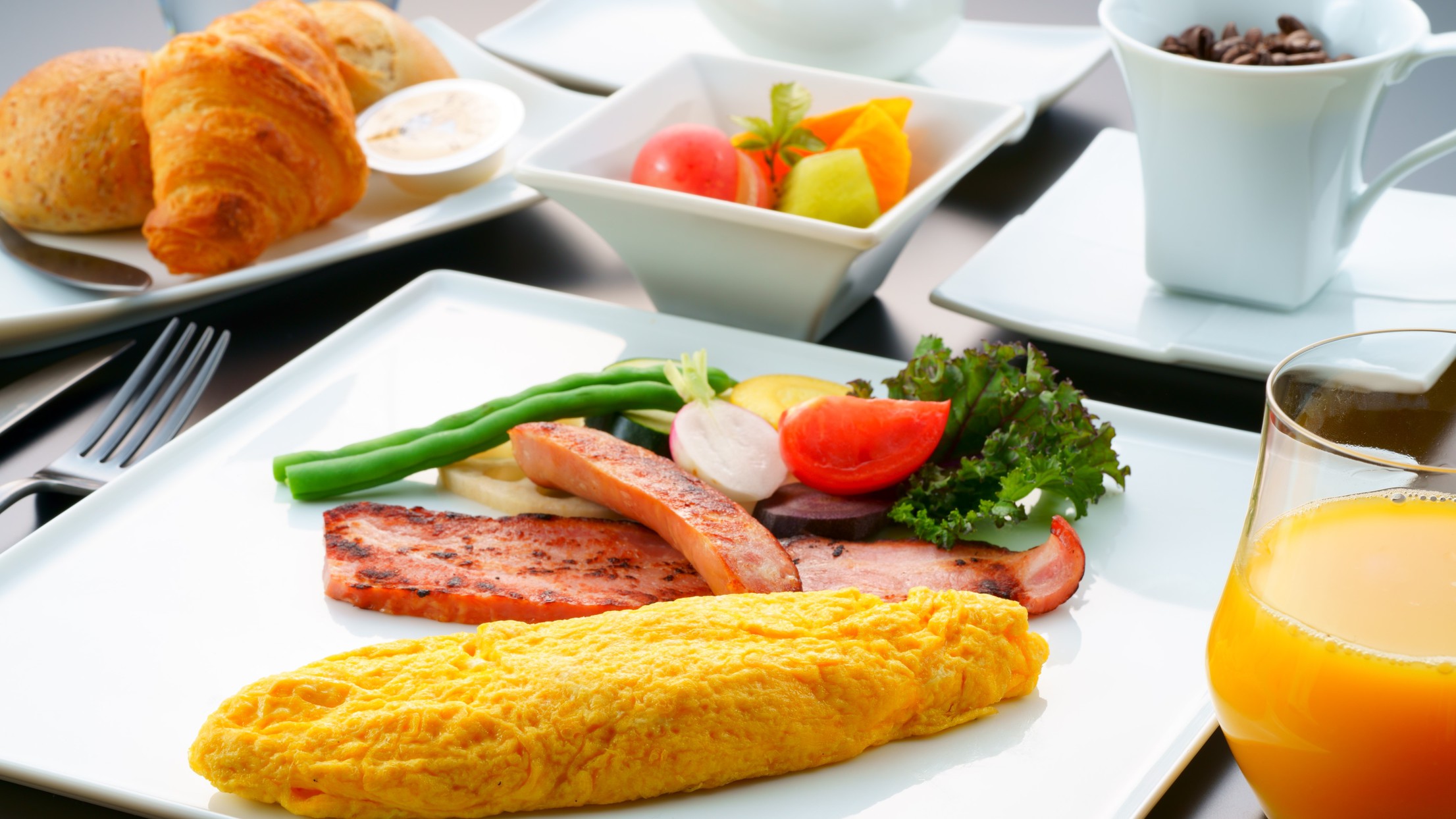 【朝食付】別府のいまを感じる、サイトスペシフィックな体験を／お好みのメインプレートが選べる朝食を堪能