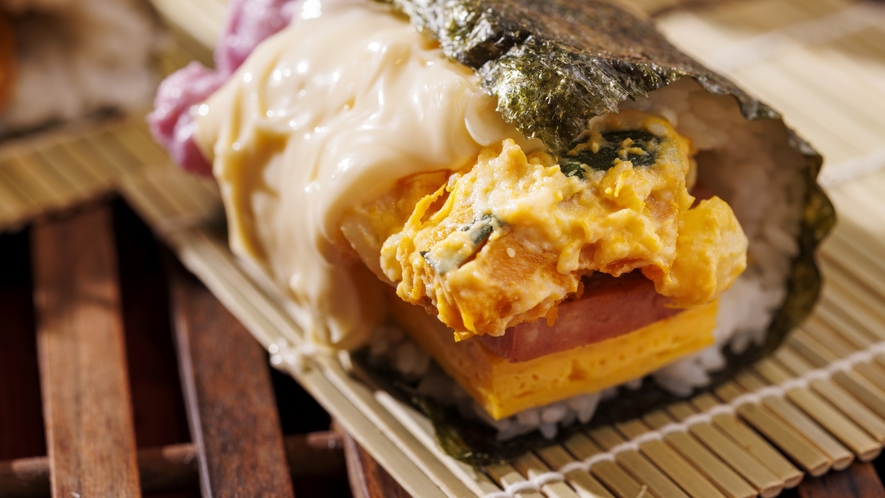 【朝食（7/1～）】沖縄ならではのお味噌汁もご用意しておりますので、和朝食を楽しみたい方におすすめ！