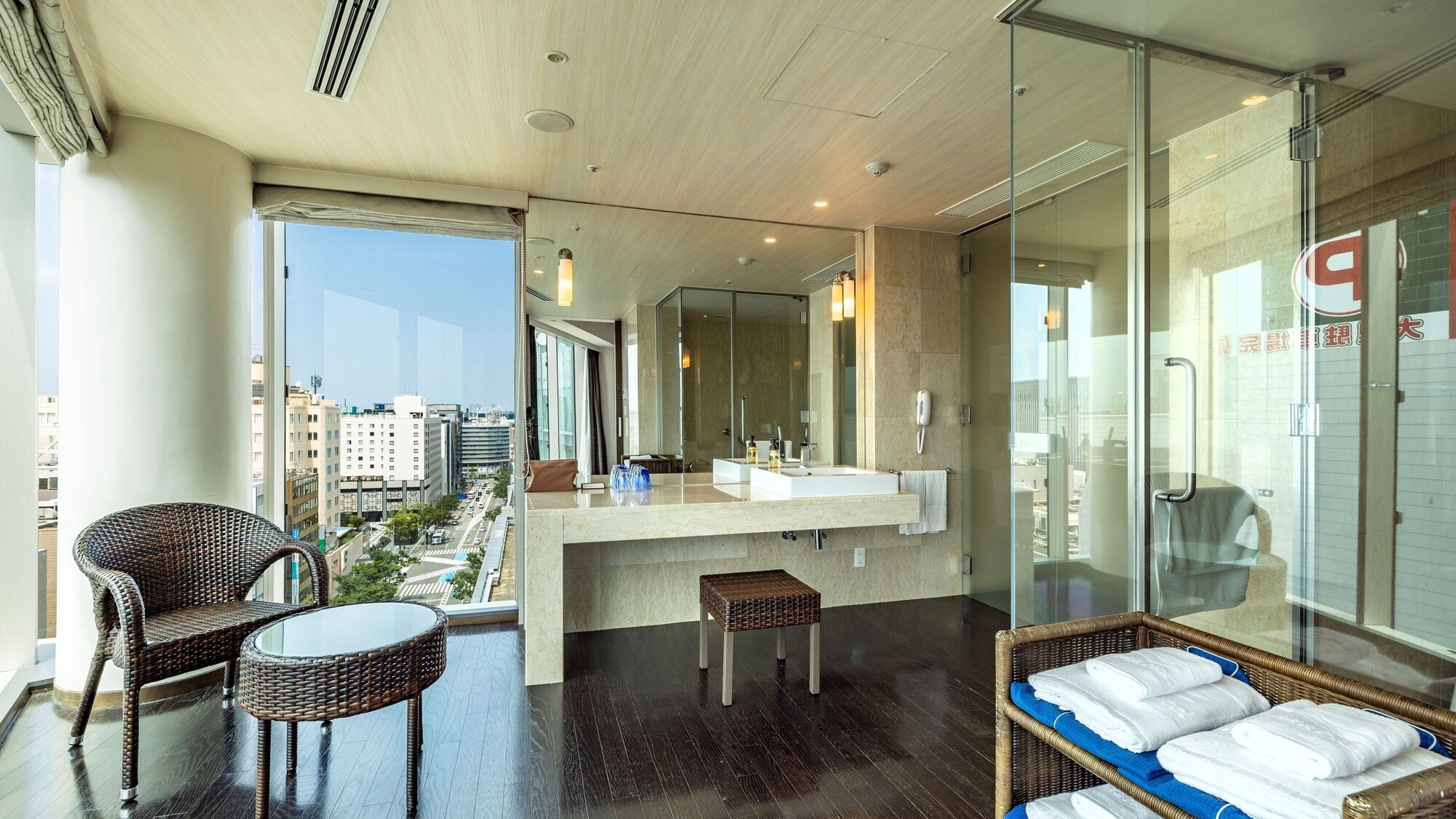 ジュニアスイート