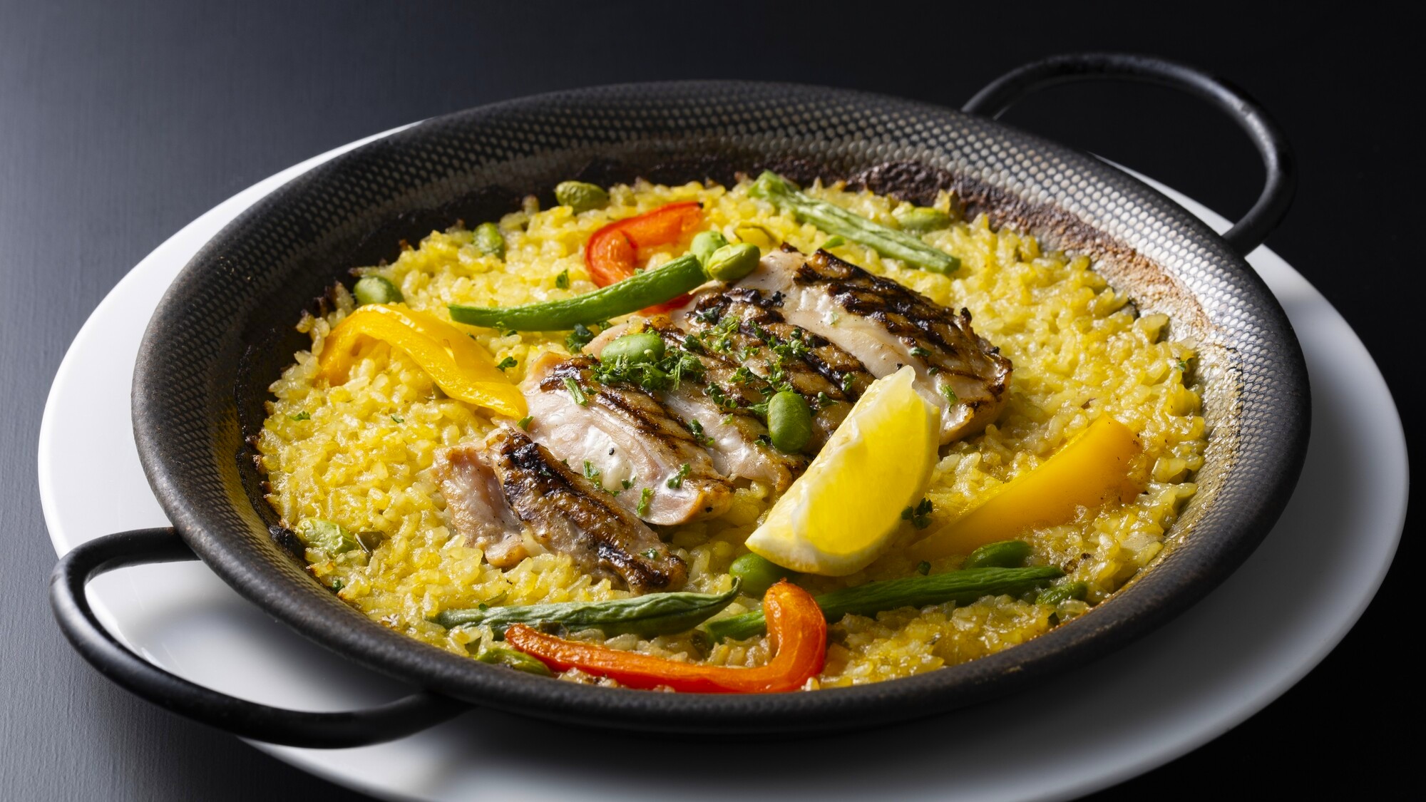 【ランチ】華味鳥のパエリヤ