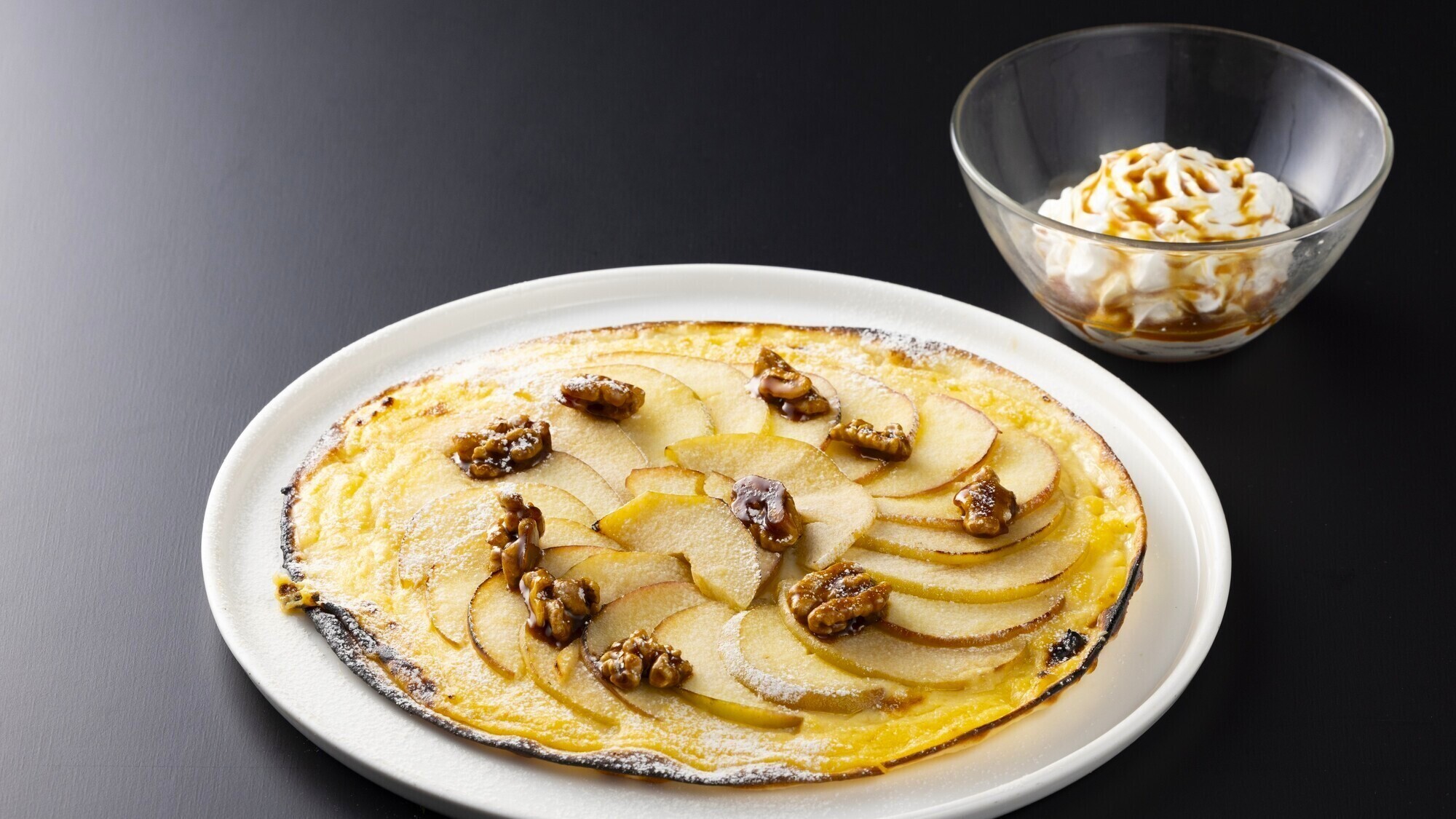 【ランチ】リンゴとくるみのドルチェピッツア