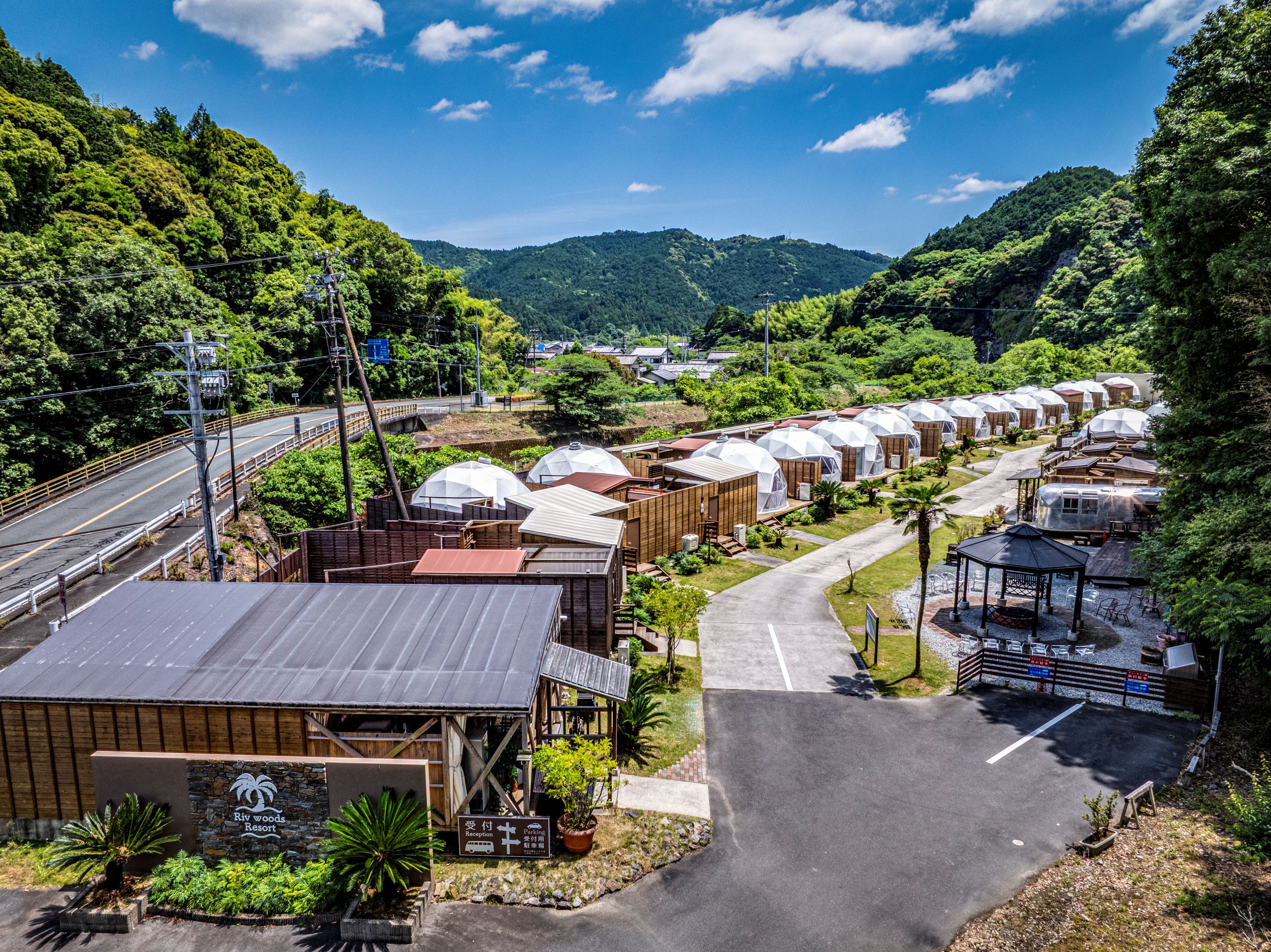 上空からの全景
