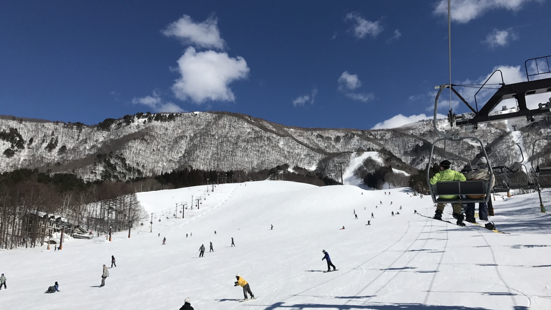*竜王スキーパーク/ボーダーに人気！初級コースから上級者に人気の木落としコースまで楽しめます