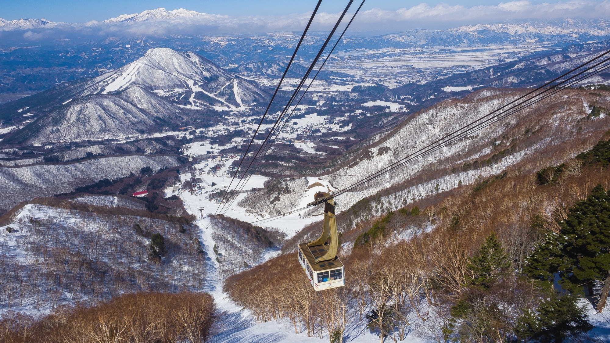 *竜王スキーパーク/SORA terraceへ向かうロープウェイは世界最大級！絶景も魅力！