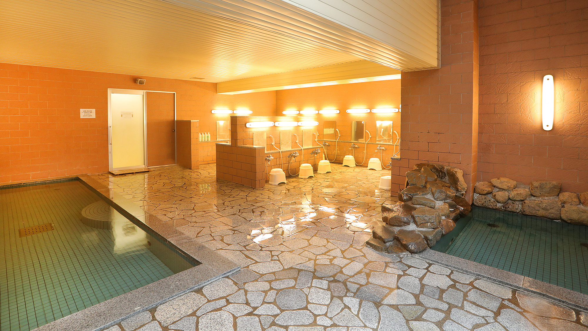 *大浴場/スノボやスキーで冷えた体は、温かいお風呂でポカポカに！疲れもリフレッシュ！