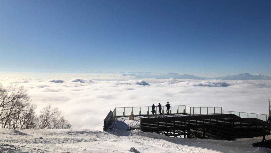 *SORA terrace/冬は雲海の発生が少ないですが、運が良いと見れるかも!?（竜王スキーパーク