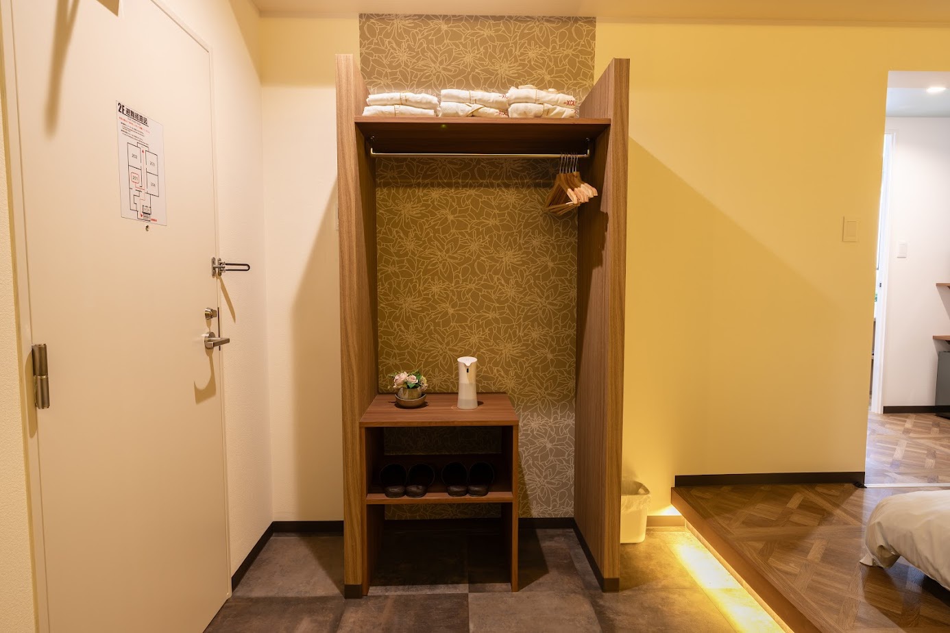 【別館】隠れ家ホテルの広々ファミリールーム（トリプル）　