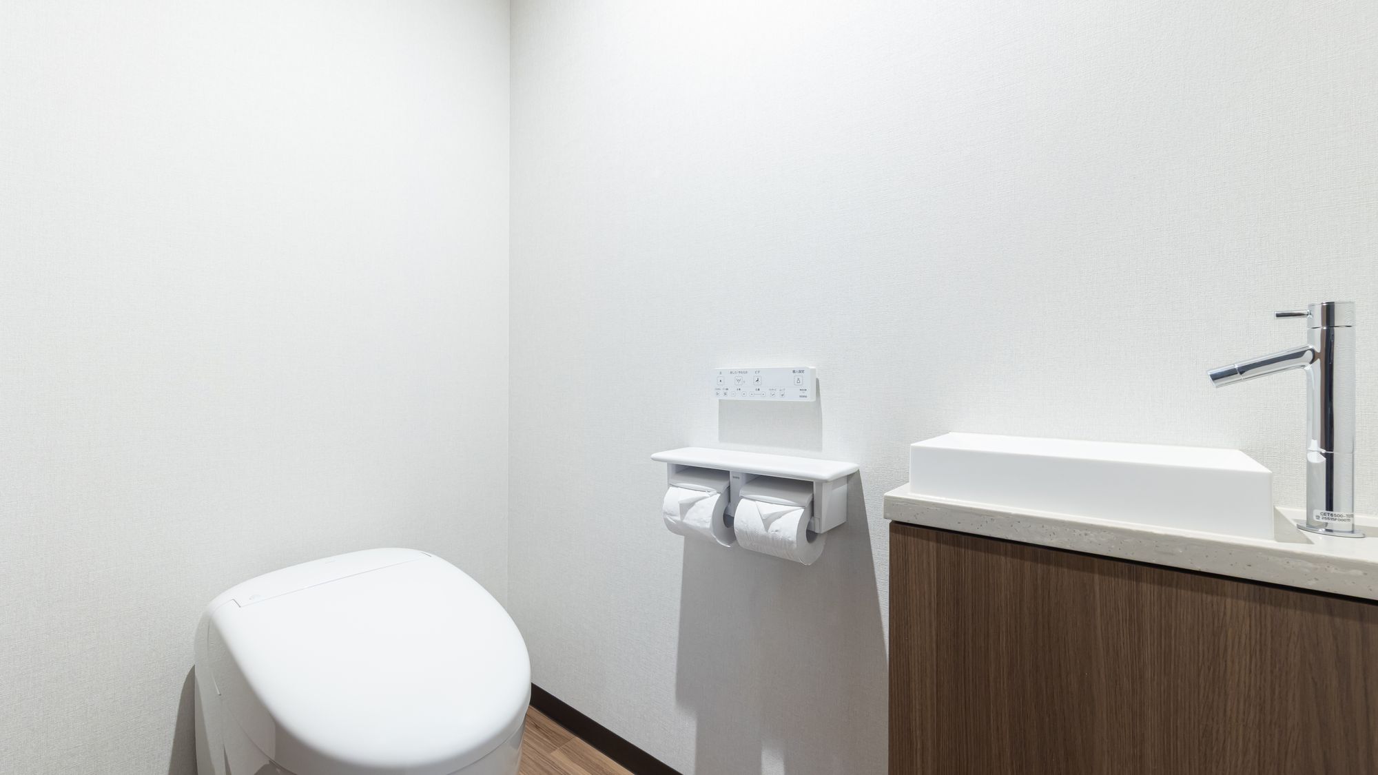 トイレ（スカイビュー4ベッドバンクルーム）