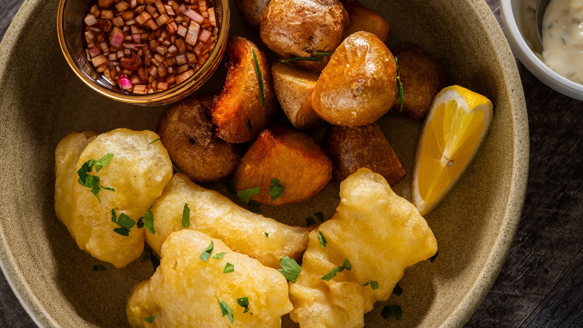 オイスターバー「HAKODATE OYSTERS 1854」／フィッシュアンドチップス