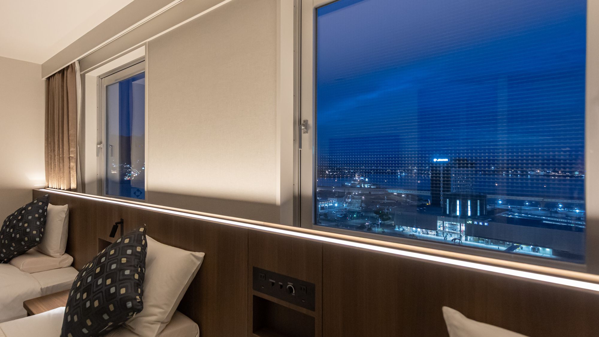 スカイビュートリプル～函館駅を臨む夜景～