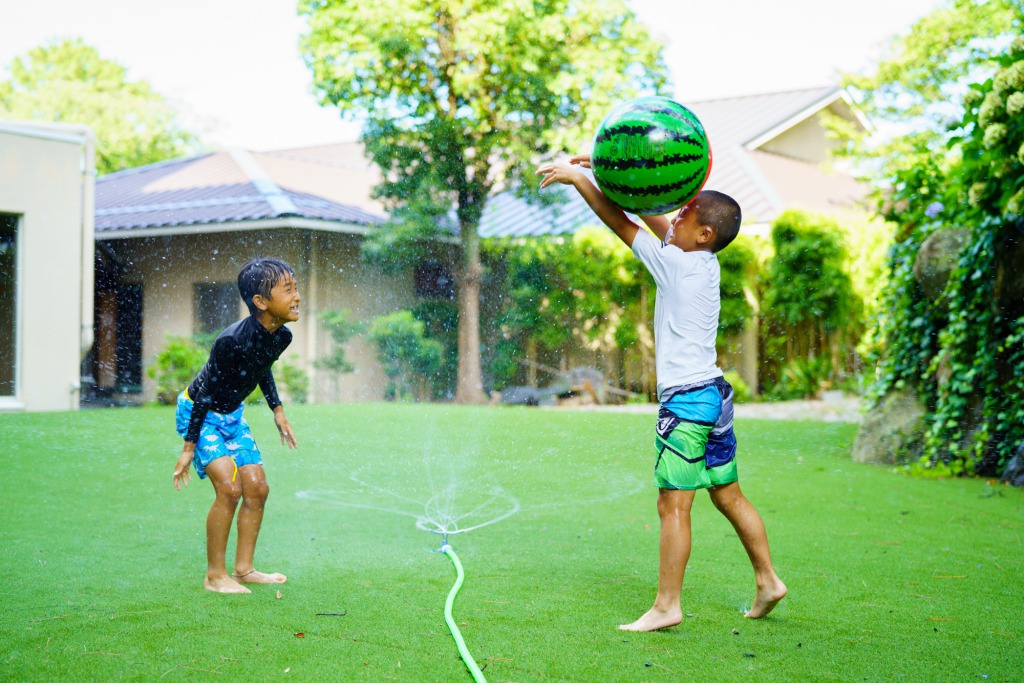 中庭　～夏休み限定水遊び～