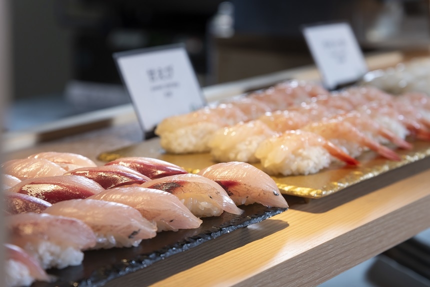 「特上海鮮とやま丼ランチセット」付1泊2食プラン　〜職人が握る寿司食べ放題朝食付〜